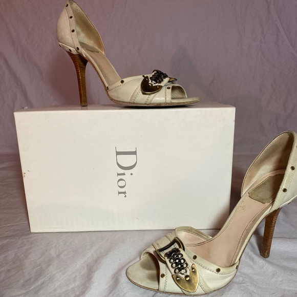 BEAUTIFUL Dior d'orsay Heels w/ OG box & bag - Picture 1 of 7